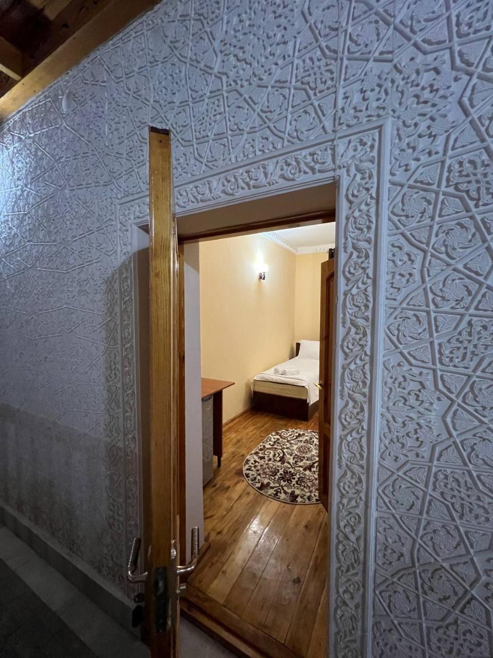 Bukhara Zaringiz Hotel Luaran gambar