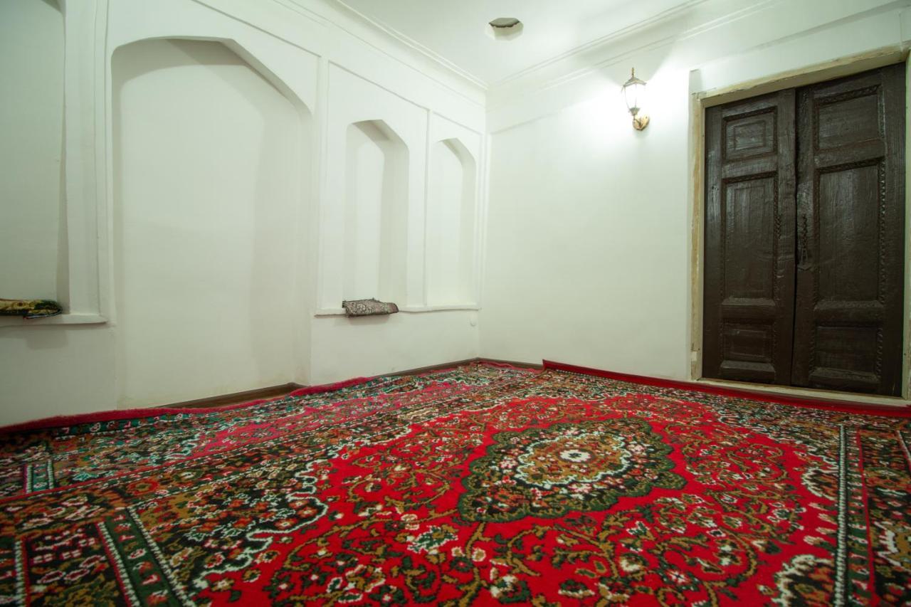 Bukhara Zaringiz Hotel Luaran gambar